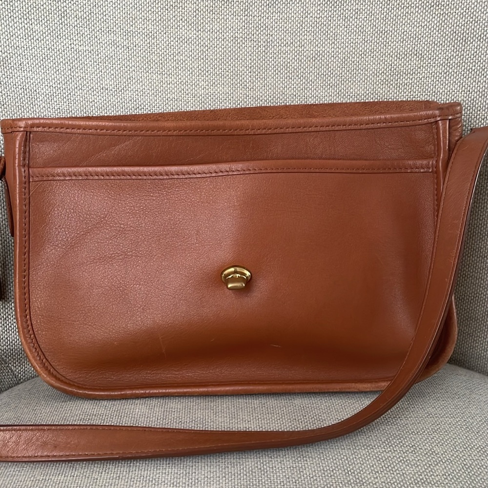 Coach Women's Vintage 9790 City Bag Leather Crossbody Bag! - Picture 6 of 17